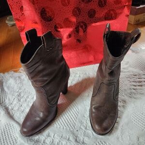 Born mid calf brown boots size 7